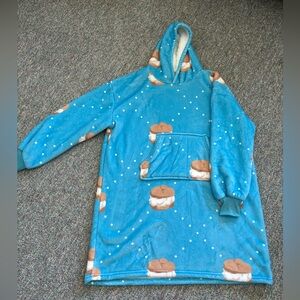 Oversized Wearable Hoodie Blanket Blue Cream Puff Wisconsin State Fair Design